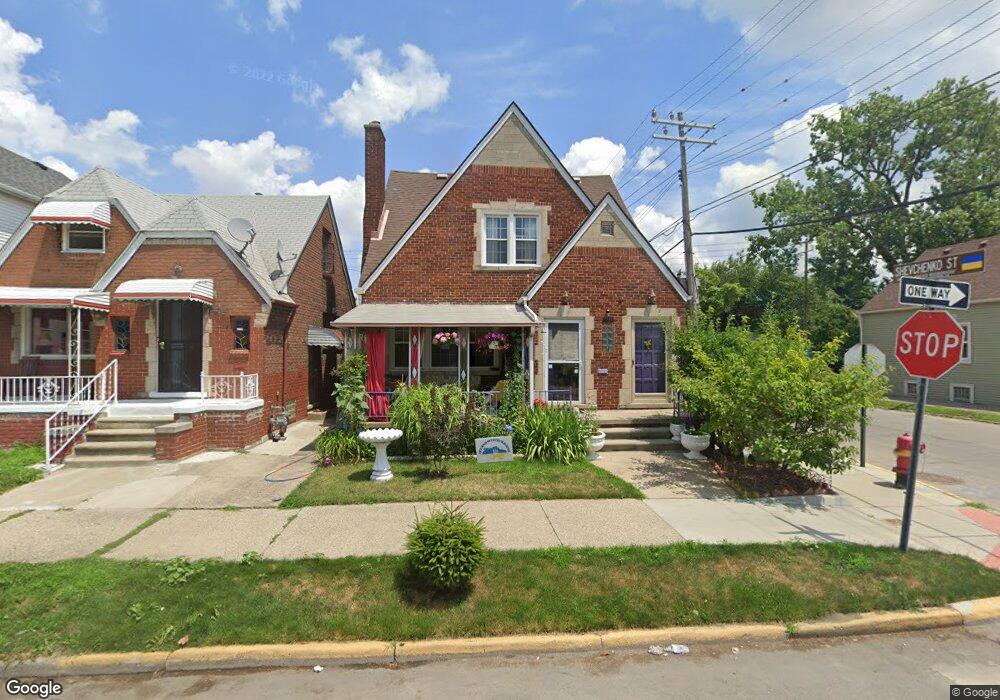 12000 Mitchell St, HamtraMcK, MI 48212 - photo 1