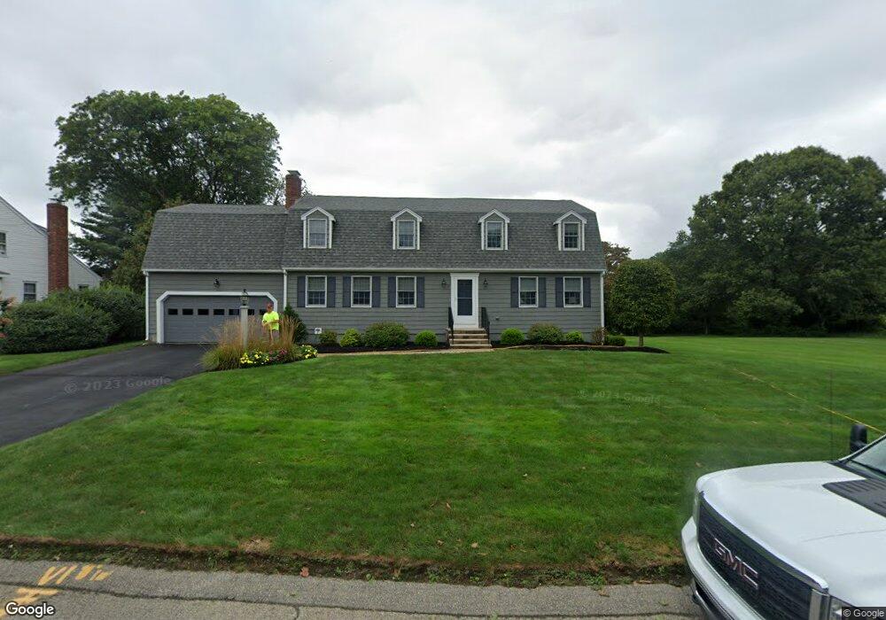 7 Reservoir Dr, Southborough, MA 01772 - photo 1