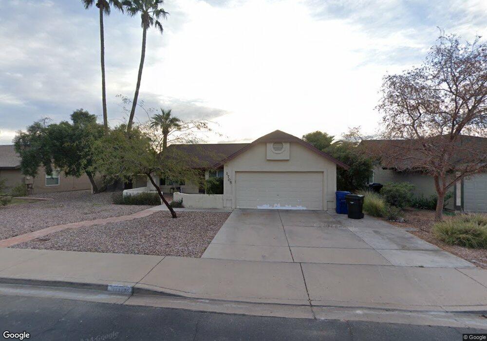 1705 N Nevada Way unit NICE!, Mesa, AZ 85203 - photo 1