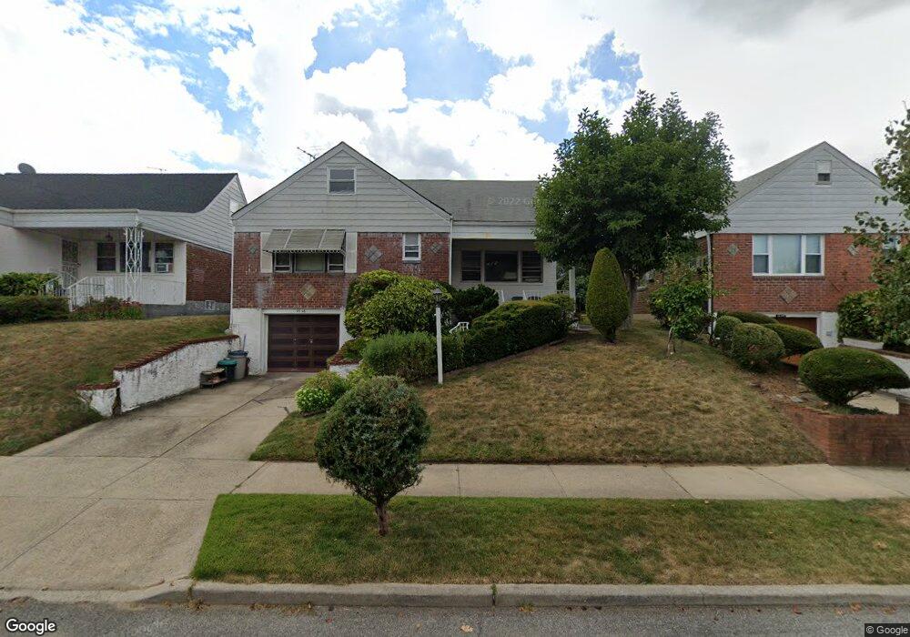 4746 193rd St, Flushing, NY 11358 - photo 1