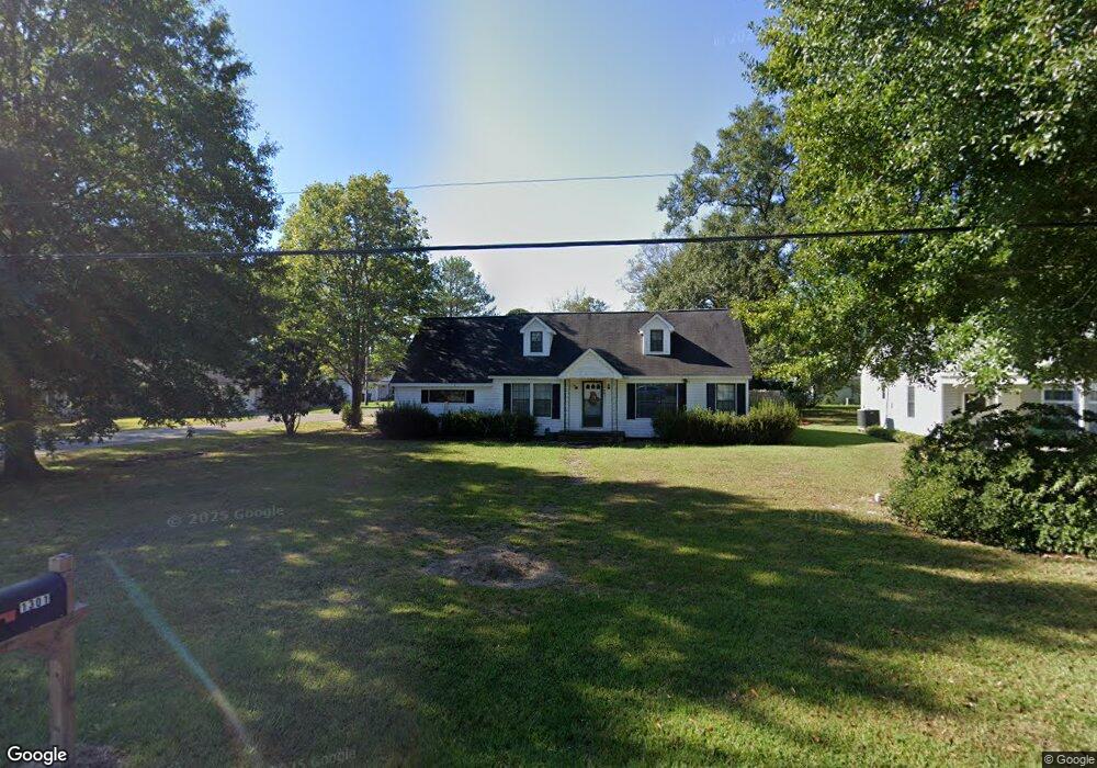 1301 Fifth Ave, Picayune, MS 39466 - photo 1