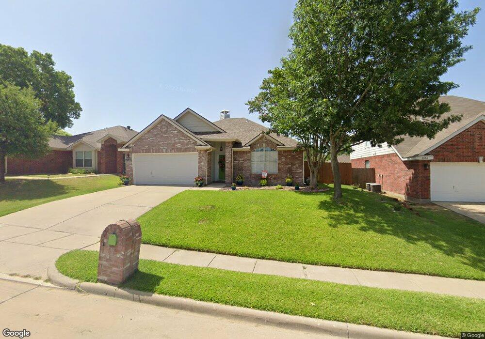 2608 Hilcroft Ave, Denton, TX 76210 - photo 1