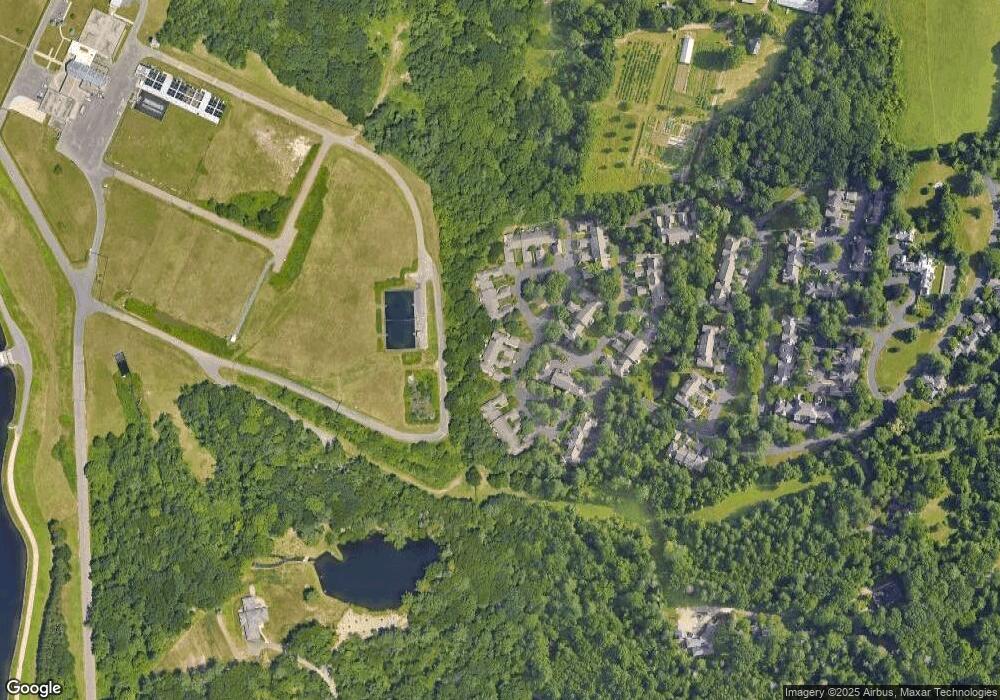 8 Chateau Margaux, Bloomfield, CT 06002 - photo 1