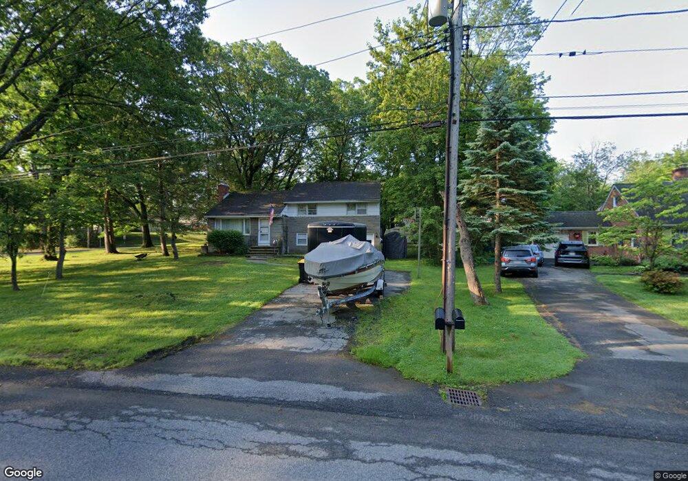 2976 Oaktree Ln, Schenectady, NY 12309 - photo 1