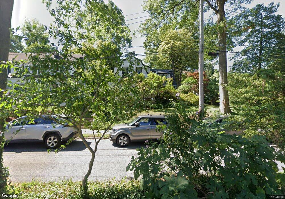 10 Colonial Ct, Staten Island, NY 10310 - photo 1