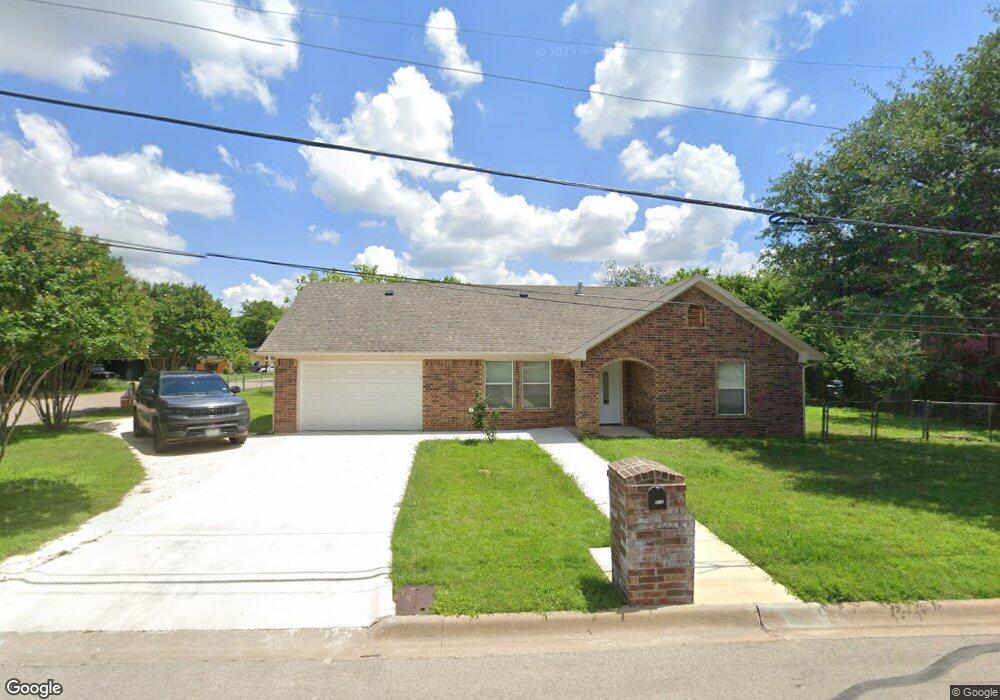 1012 Grand Ave, Cleburne, TX 76033 - photo 1