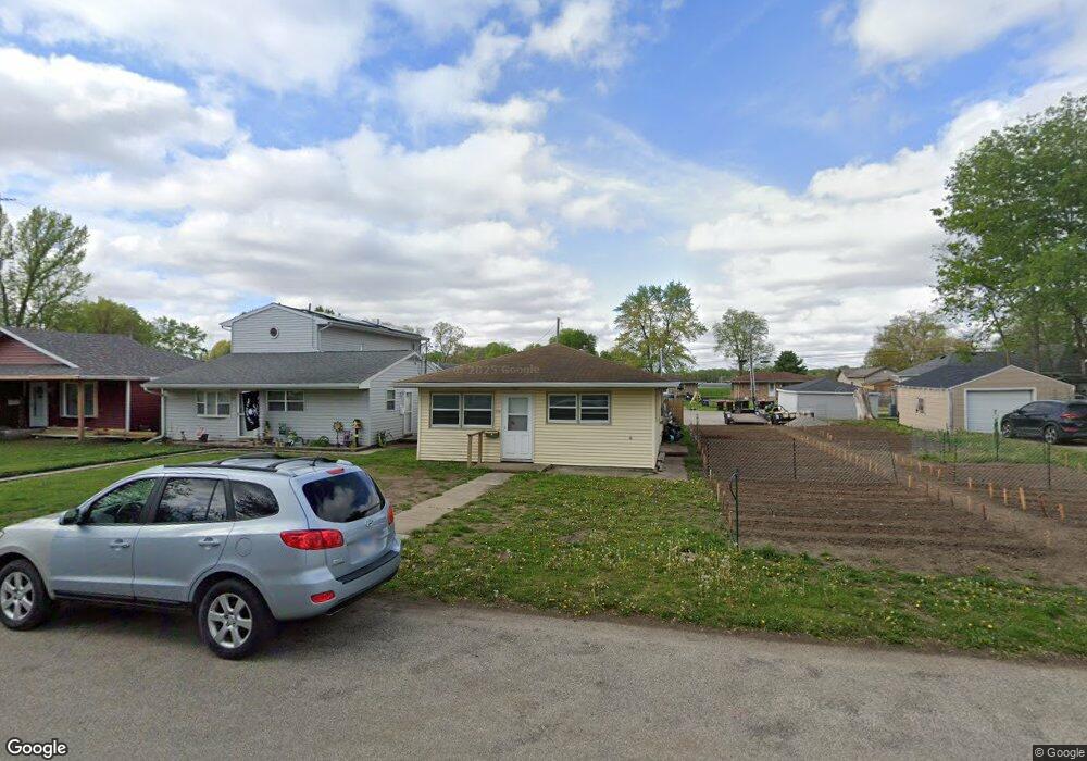 219 Williamette Ave, Lincoln, IL 62656 - photo 1