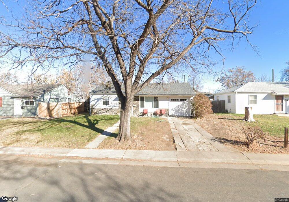 710 Lansing St, Aurora, CO 80010 - photo 1