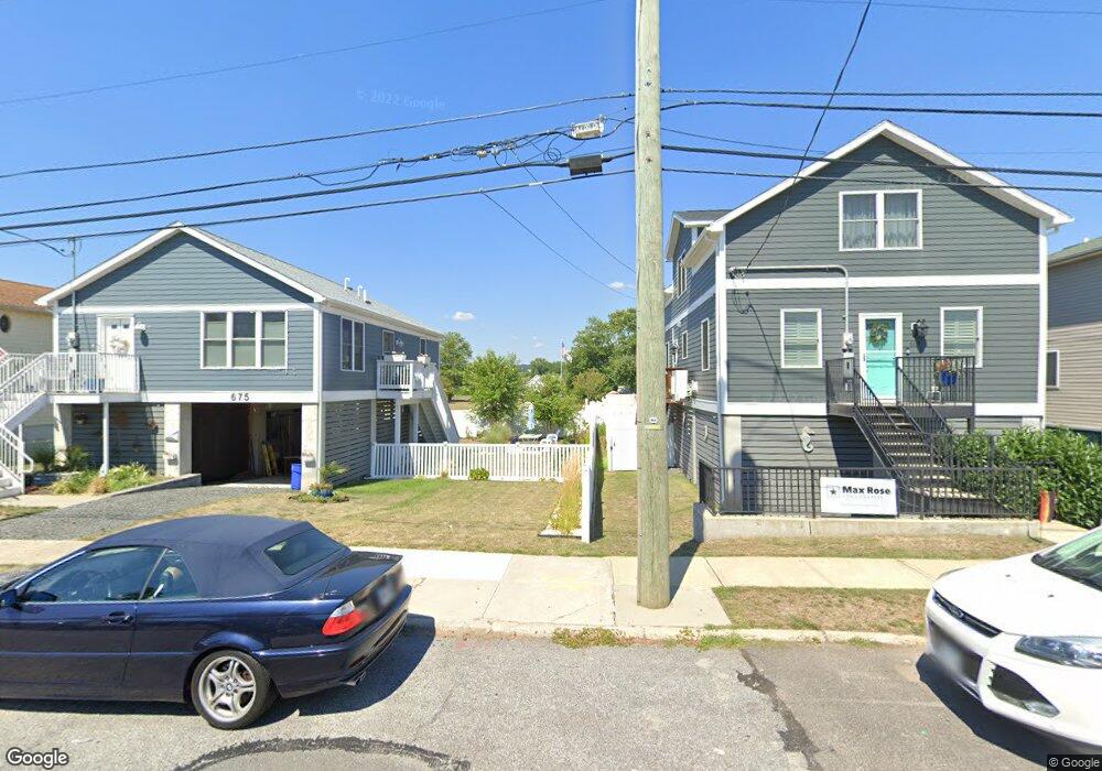 671 Oceanside Ave, Staten Island, NY 10305 - photo 1