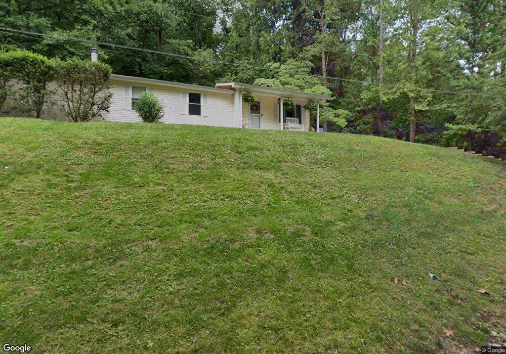 160 Oak St, Dunbar, WV 25064 - photo 1