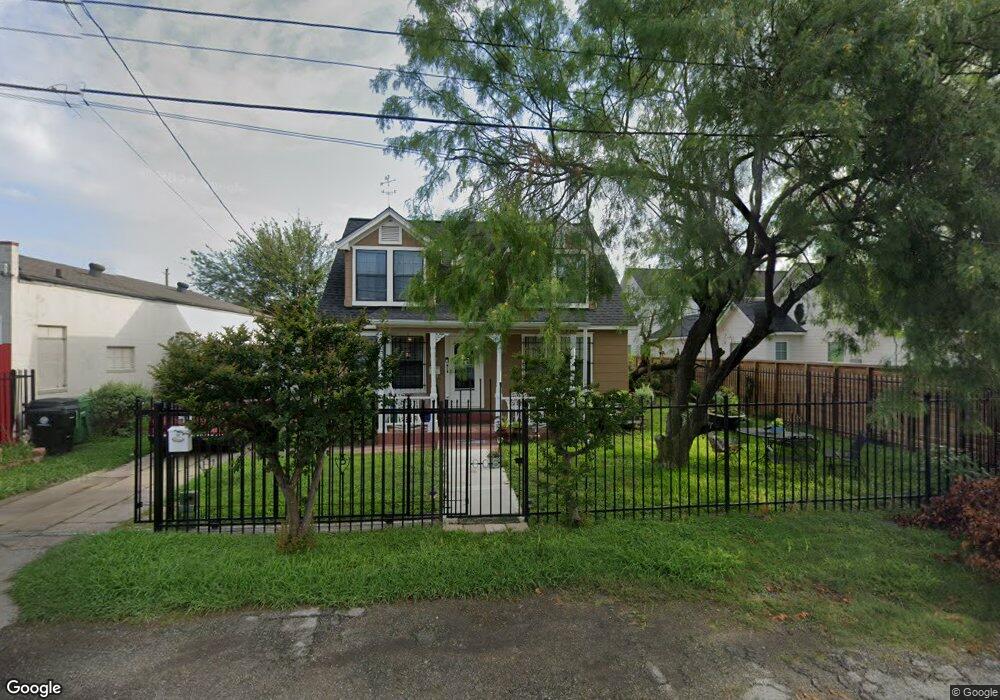 805 Moody St, Houston, TX 77009 - photo 1