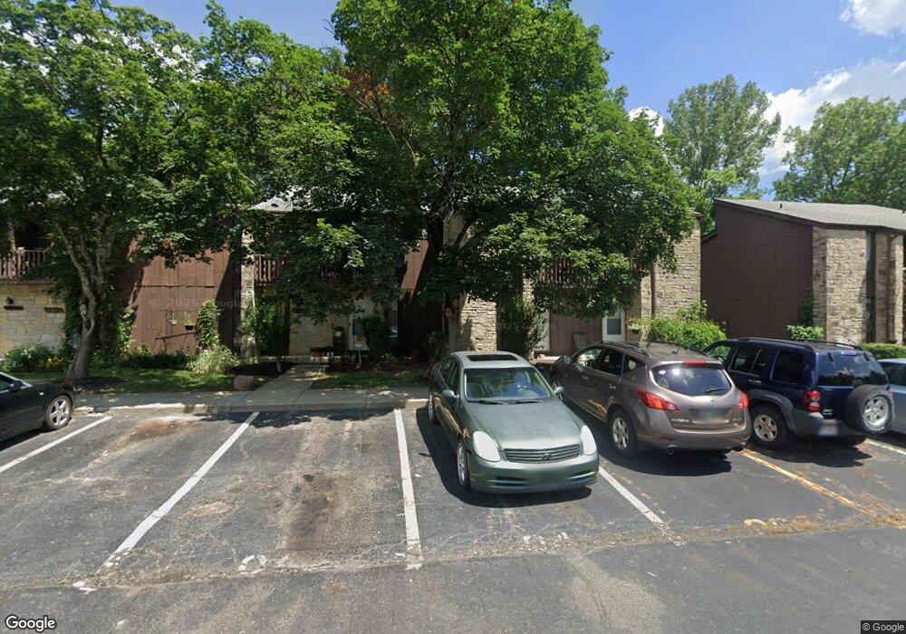 2804 Stonehenge Dr unit 2804, Columbus, OH 43224 - photo 1