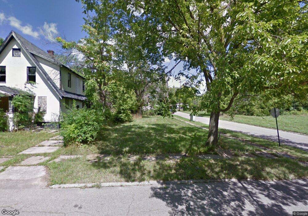 525 E Lorado Ave, Flint, MI 48505 - photo 1