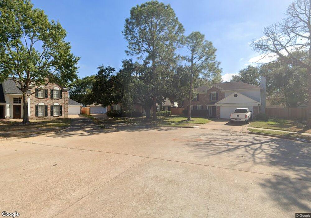 7502 Honey Creek Ln, Houston, TX 77095 - photo 1