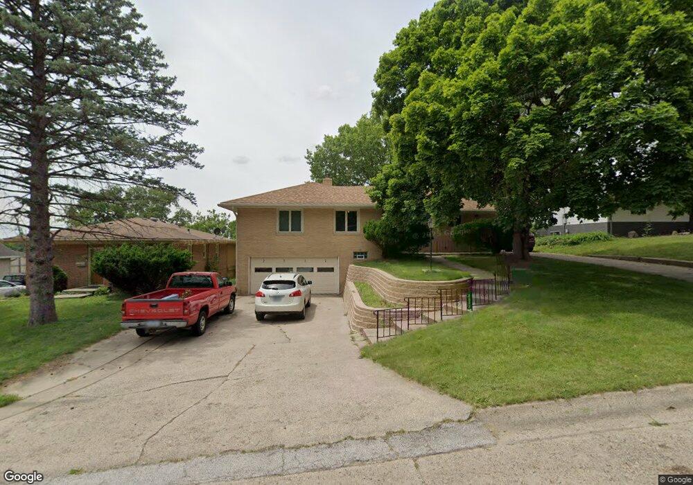 2532 E 28th St, Des Moines, IA 50317 - photo 1