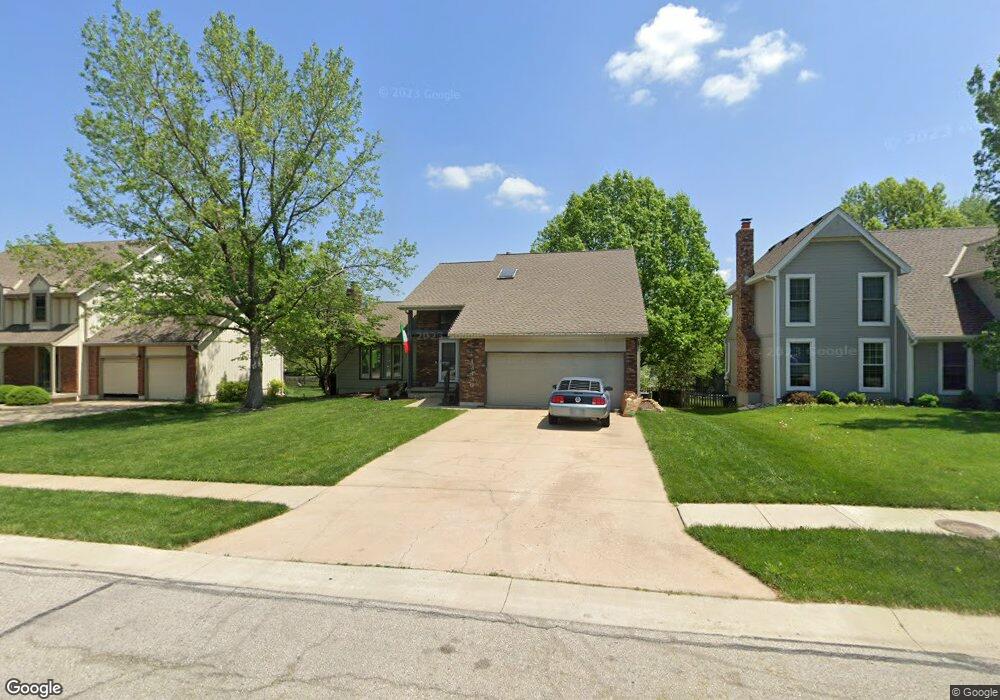 13436 W 106th St, Lenexa, KS 66215 - photo 1