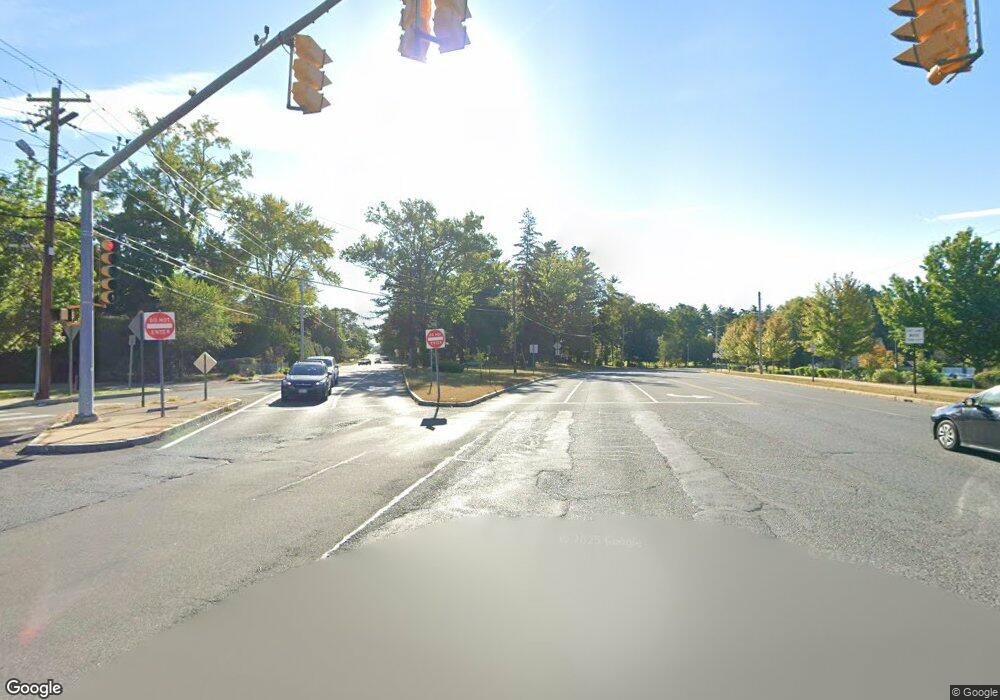 2A Locust St unit 2A, Florence, MA 01062 - photo 1