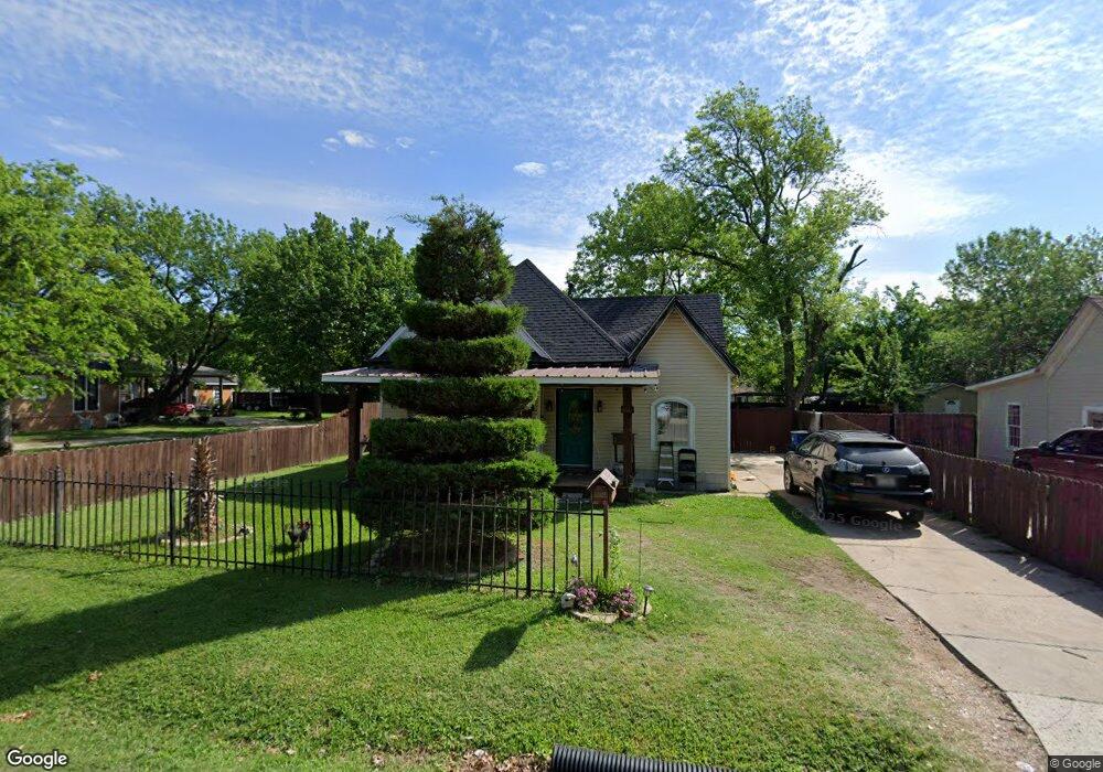 904 S Dallas St, Ennis, TX 75119 - photo 1