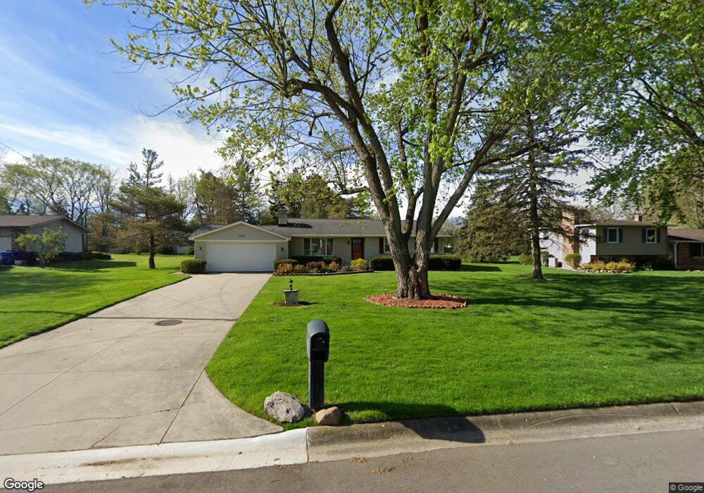 1185 Tremma St, Grand Blanc, MI 48439 - photo 1