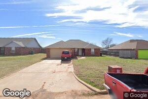 212 E Seminole St, Geronimo, OK 73543