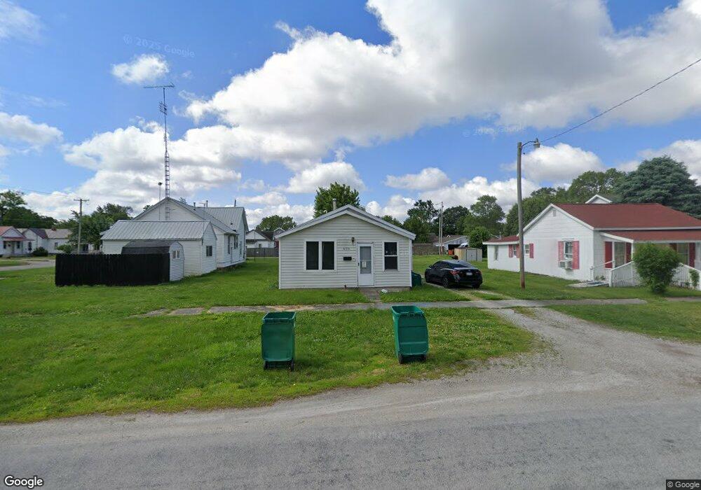 605 Richmond Ave, Mattoon, IL 61938 - photo 1