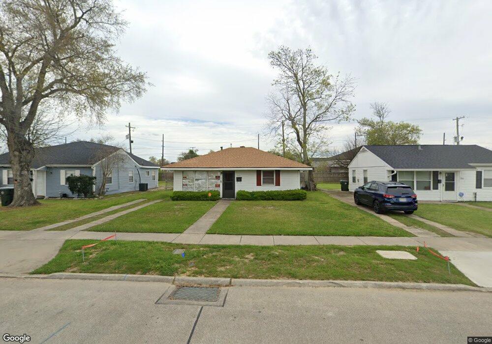 1821 9th Ave, Lake Charles, LA 70601 - photo 1