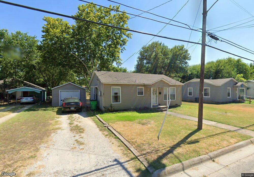 1520 Truelove St, Gainesville, TX 76240 - photo 1