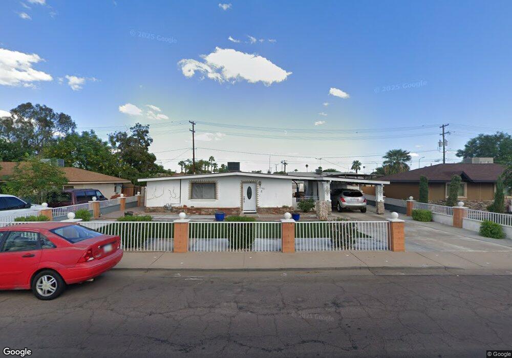 863 S Sirrine, Mesa, AZ 85210 - photo 1