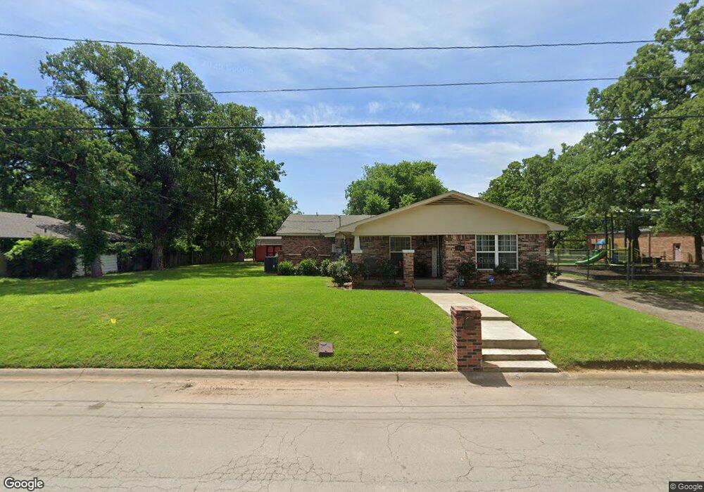 606 Olive St, Cleburne, TX 76031 - photo 1