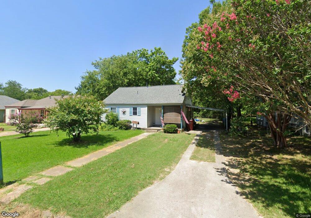 1913 Liberty St, Bonham, TX 75418 - photo 1