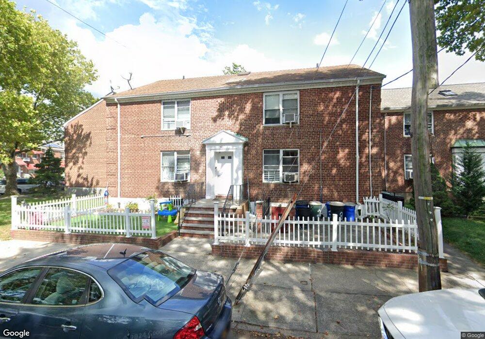 40-07 193rd St unit 2 Fl, Flushing, NY 11358 - photo 1
