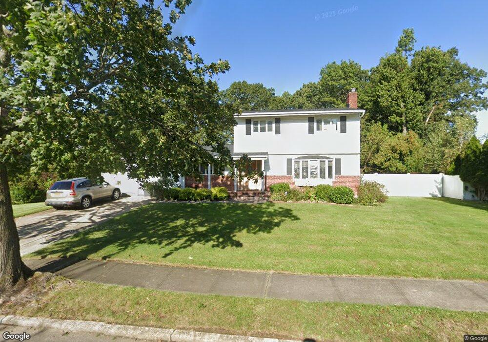 40 Corsa St, Dix Hills, NY 11746 - photo 1