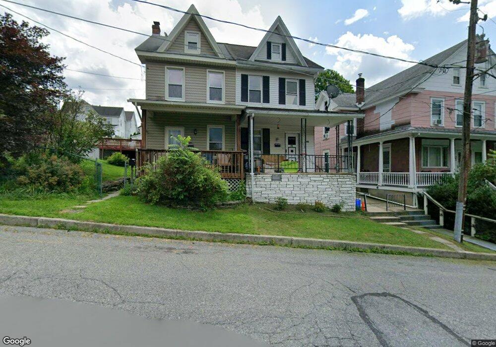 422 Lehigh St, Jim Thorpe, PA 18229 - photo 1