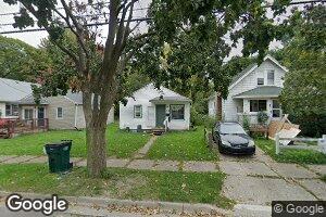 517 S Fairview Ave, Lansing, MI 48912