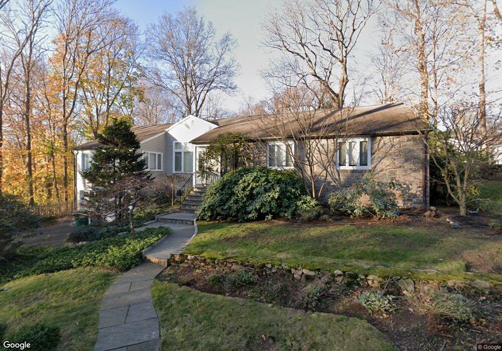 19 Darbrook Rd, Westport, CT 06880 - photo 1