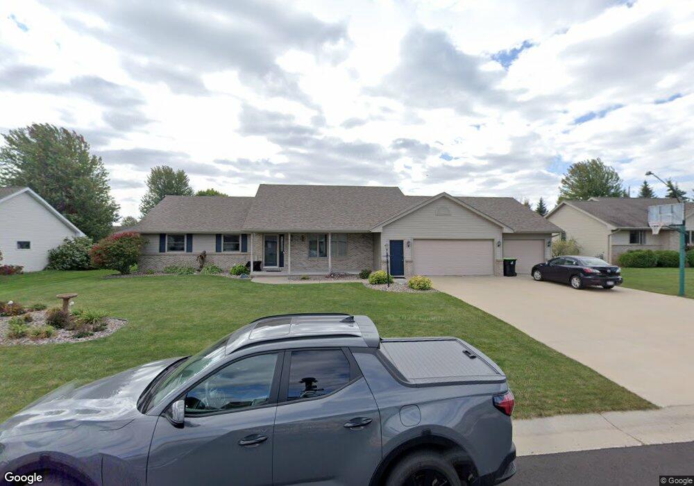 W6085 Zinnia Dr, Appleton, WI 54915 - photo 1