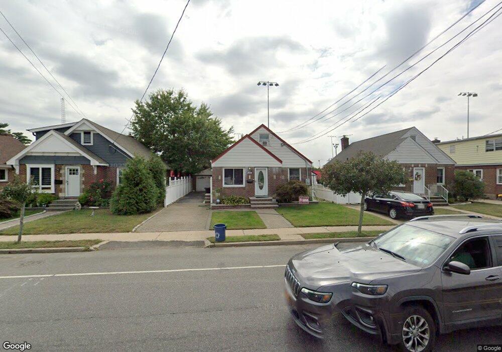 177 Westbury Ave, Mineola, NY 11501 - photo 1