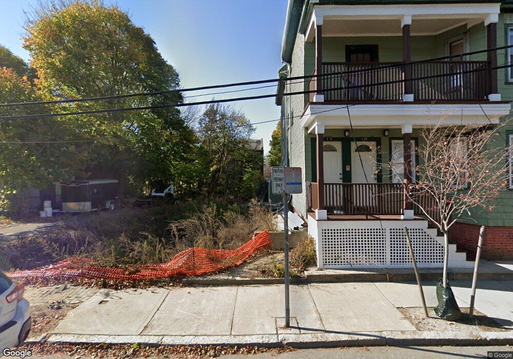 118 Clay St unit 3, Cambridge, MA 02140 - photo 1