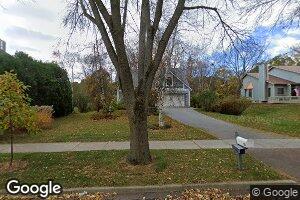 13 Nottingham Ln, Burlington, VT 05408