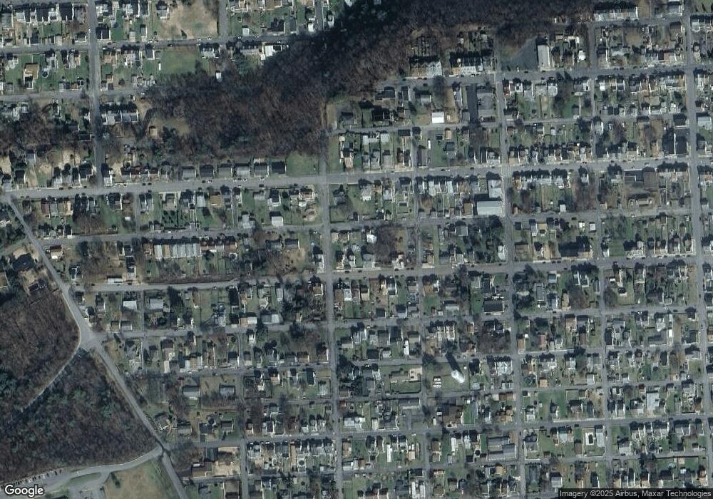 1443 W Mulberry St, Coal Township, PA 17866 - photo 1