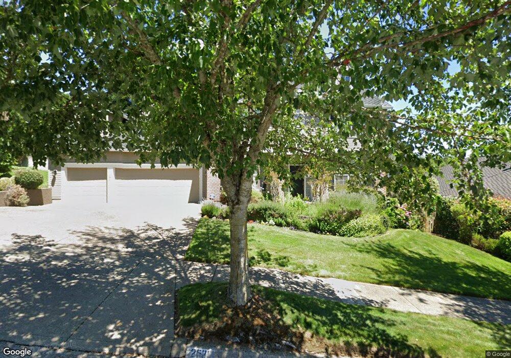 2530 Beacon Hill Dr, West Linn, OR 97068 - photo 1