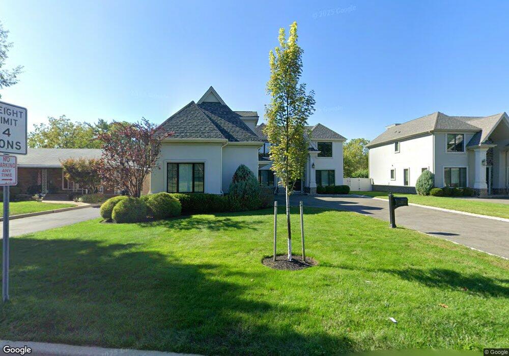 323 Spring Valley Rd, Paramus, NJ 07652 - photo 1