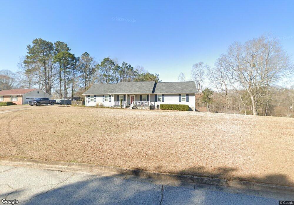 220 Farmbrook Pkwy, Stockbridge, GA 30281 - photo 1