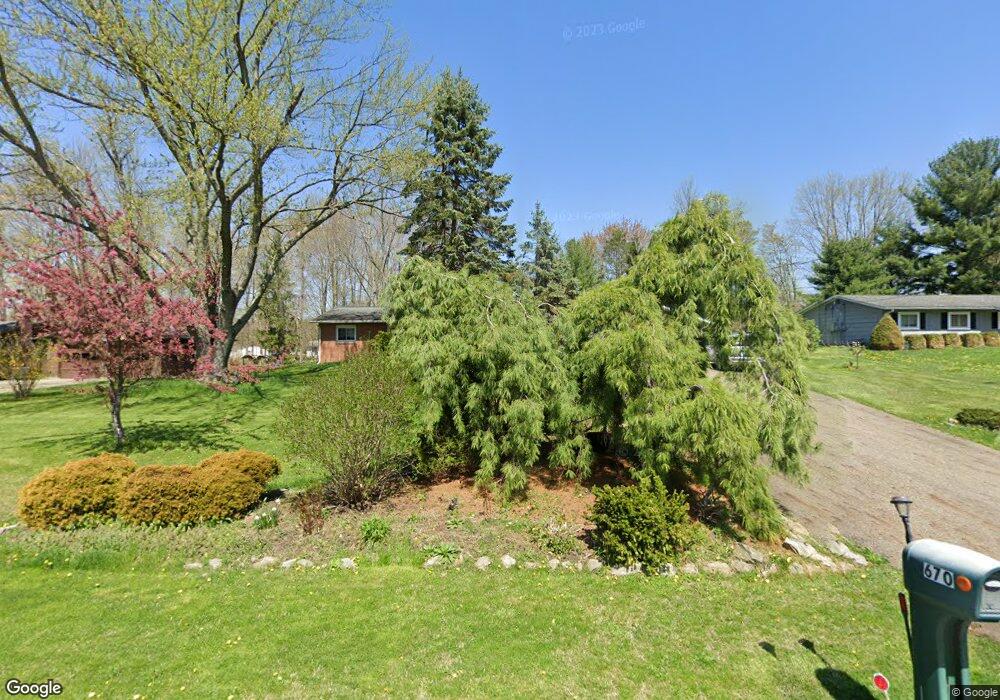 670 Sherwood Dr, Aurora, OH 44202 - photo 1