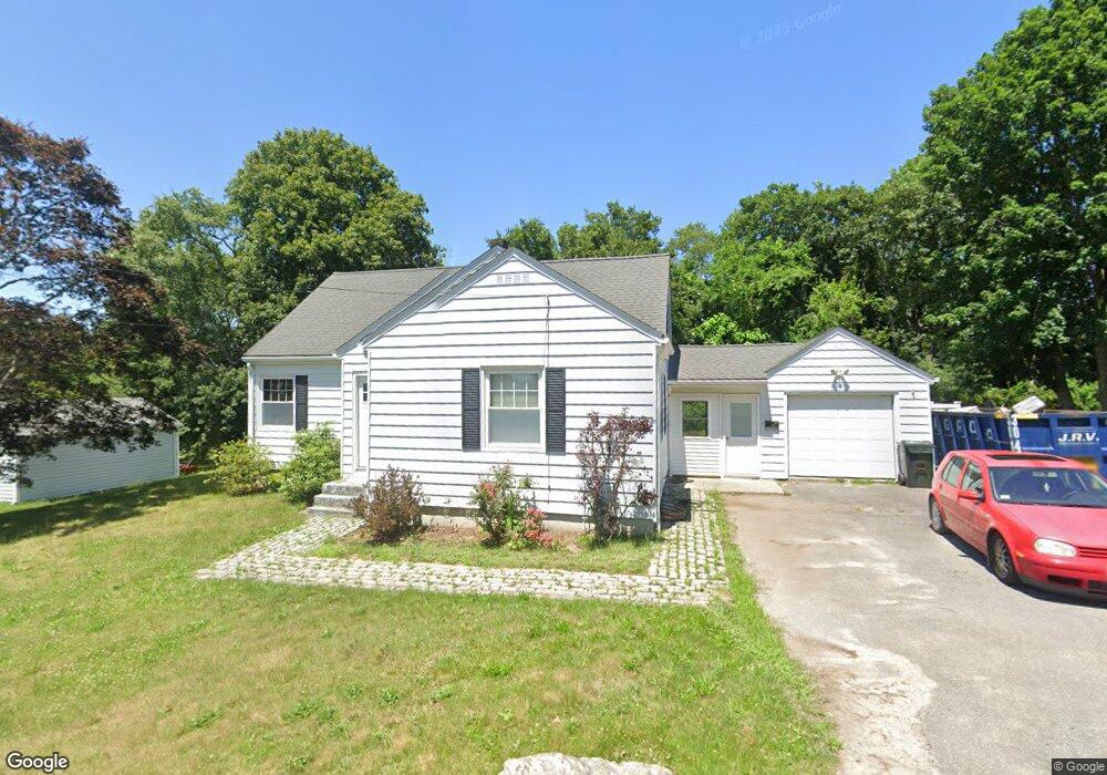 101 Metacomet Ave, Swansea, MA 02777 - photo 1