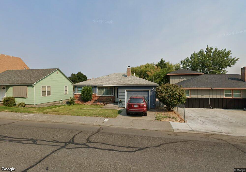 809 E 10th St, the Dalles, OR 97058 - photo 1