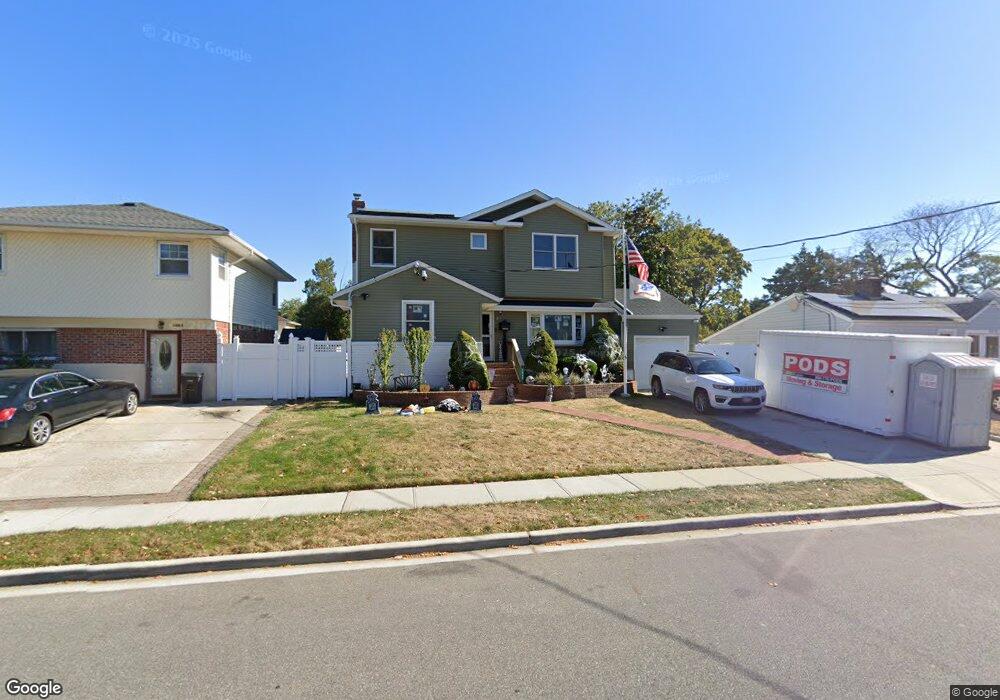 1569 Peapond Rd, North Bellmore, NY 11710 - photo 1