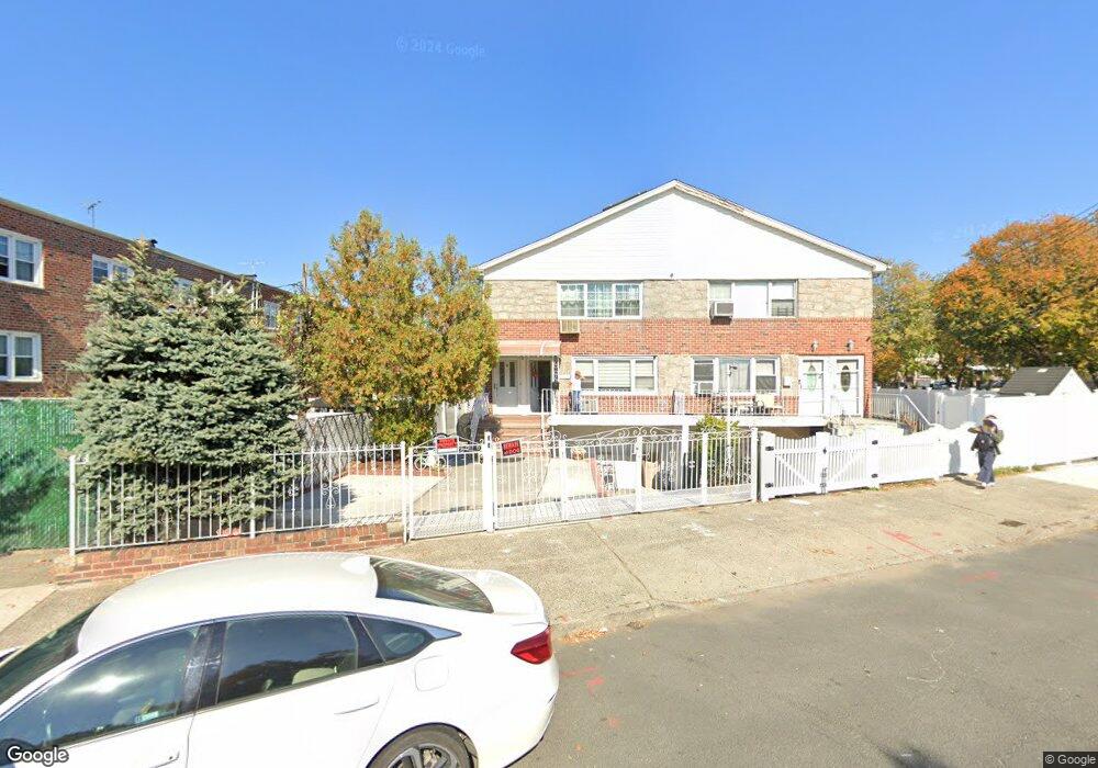 9015 149th Ave, Ozone Park, NY 11417 - photo 1