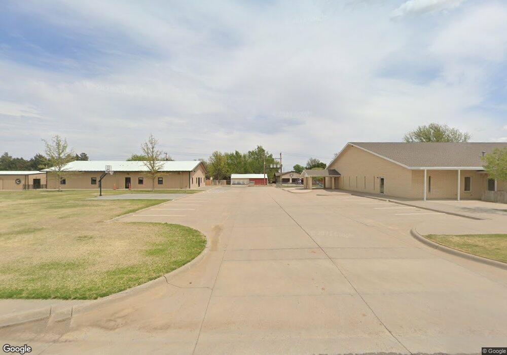 1000 S Jefferson St, Hugoton, KS 67951 - photo 1