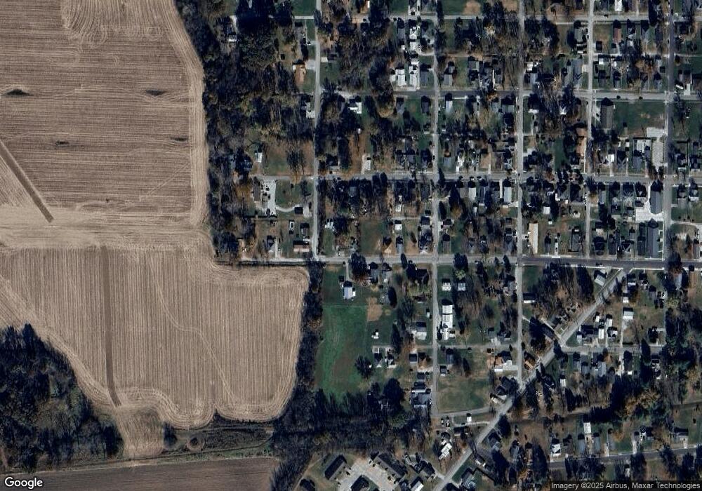 928 W 3rd St, Bicknell, IN 47512 - photo 1